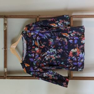 Floral 3/4 sleeve shirt